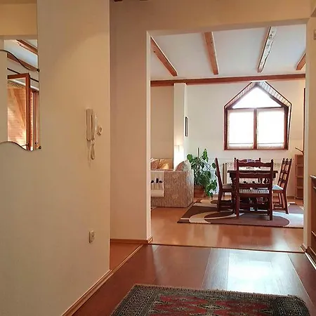 Cobanija Apartment *